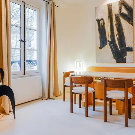 Refined Elegance In Appartamento
