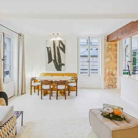 Refined Elegance In Appartamento