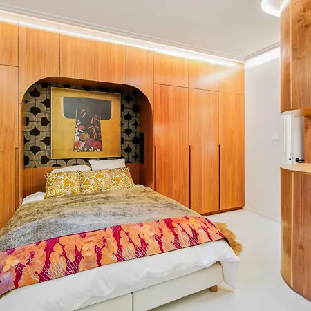 Appartamento Refined Elegance In